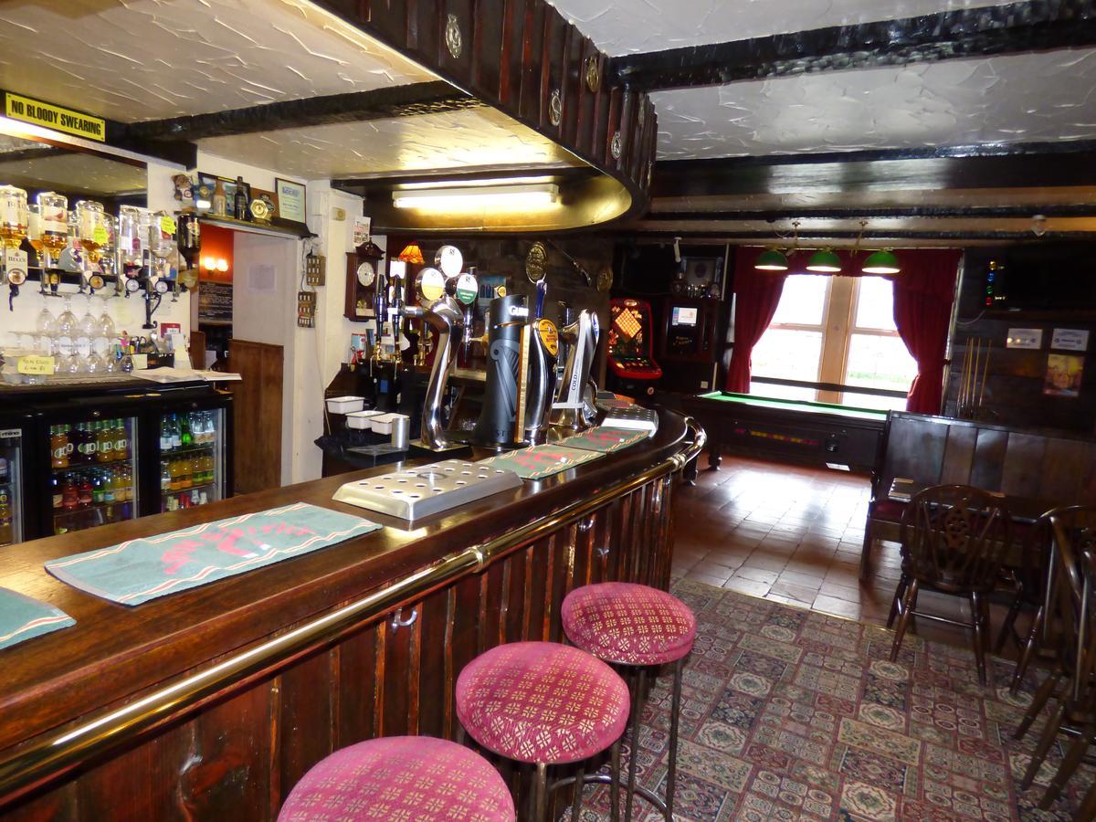The Belted Will Inn Farlam Zewnętrze zdjęcie